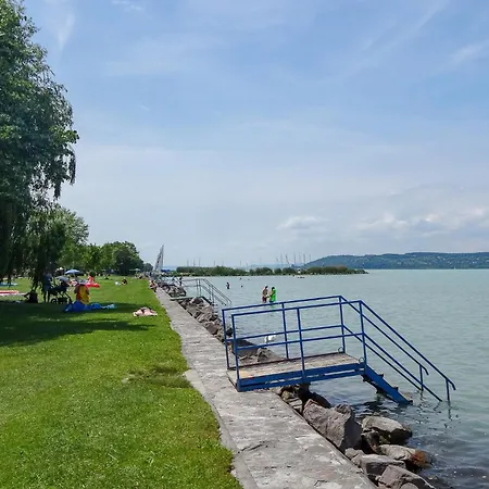 아파트 Lakefront In Zamardi-balaton 55198 *